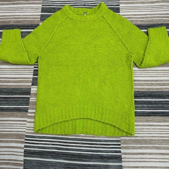 Free People Teddy Sweater Tunic Fuzzy Wool Blend Relaxed Pullover Green Sz Small - Picture 3 of 12
